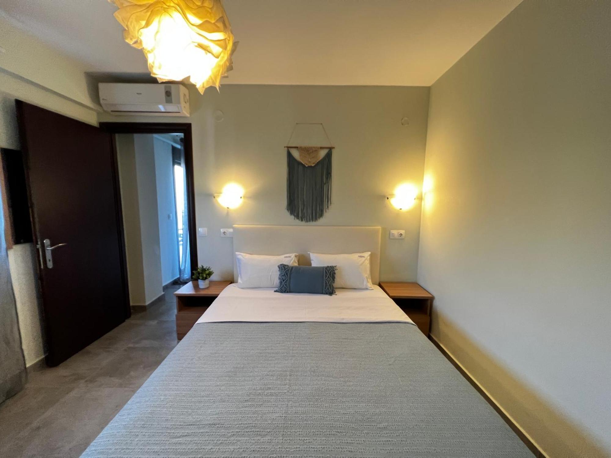 Nikiti Holidays Phòng bức ảnh